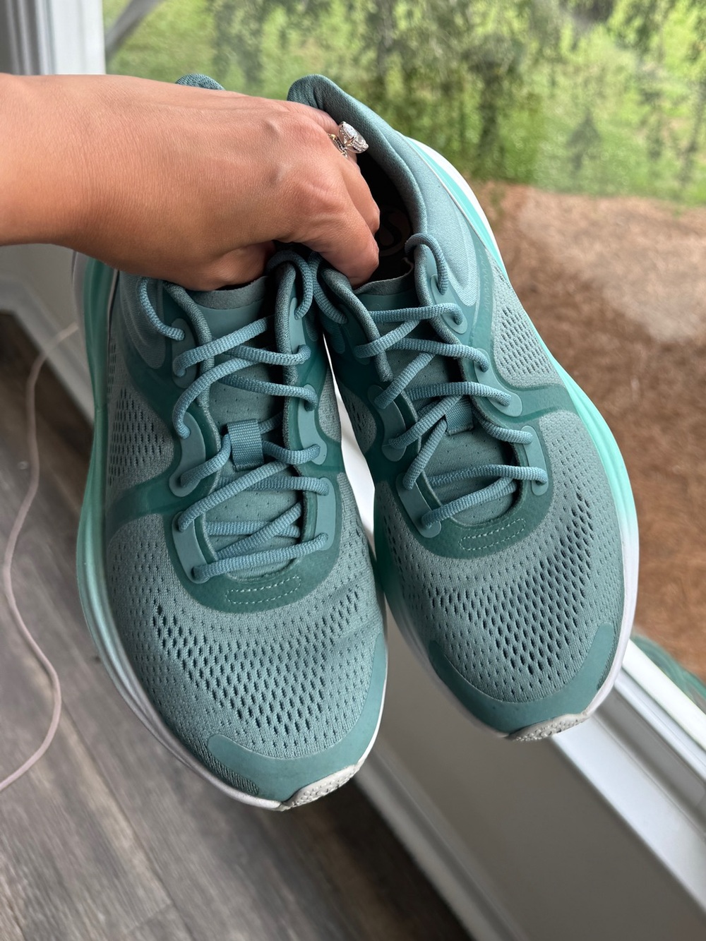 Lululemon sneakers Women's Light Teal Athletic Running Shoes 7.5 - Picture 4 of 6